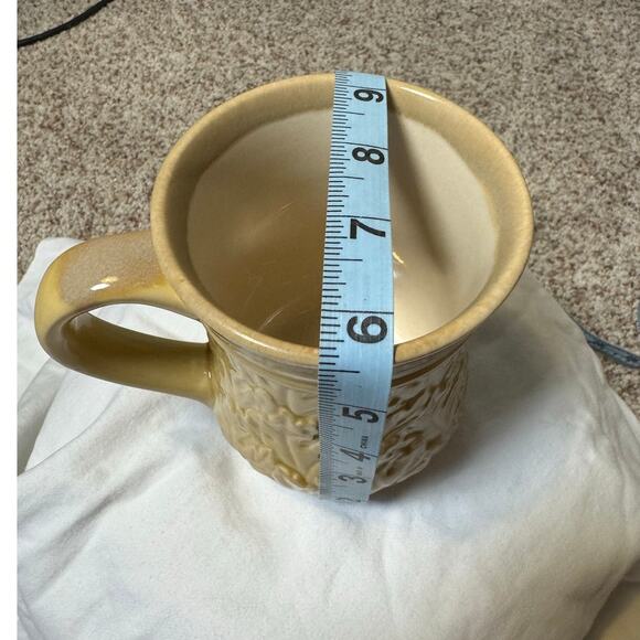 Cracker Barrel Earthen Ware "NANA" Mug; Heavy & Solid; Yellow/Cream; 18 OZ - Picture 8 of 9